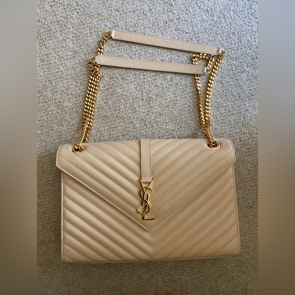Saint Laurent YSL Beige Chevron & Gold Large Envelope Shoulder Bag, NEW Giftable - Picture 10 of 11